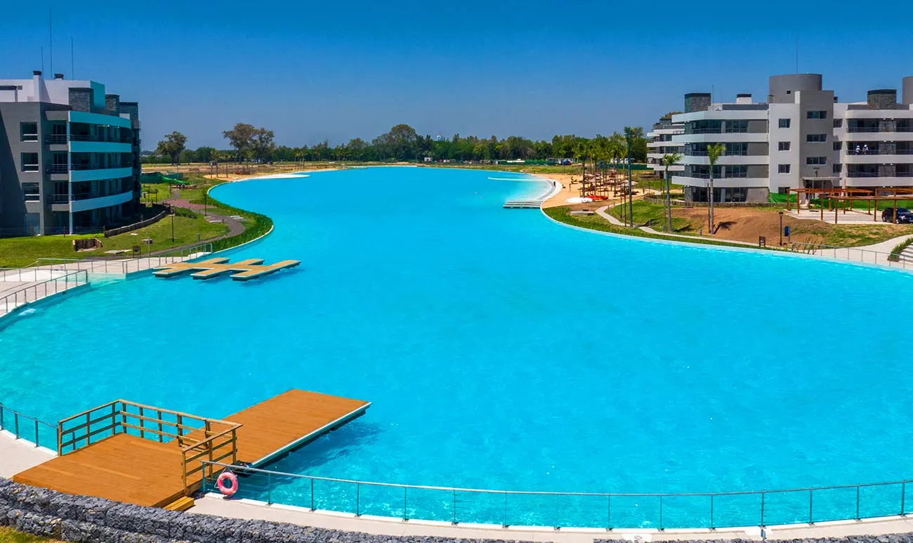 Lagoon Pilar